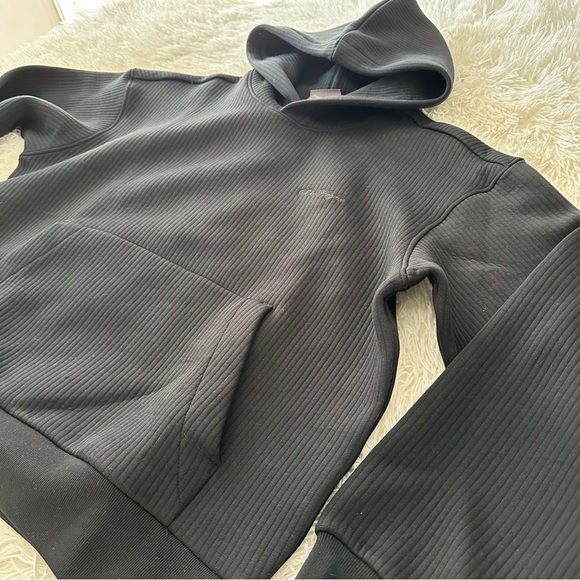 H&M Loose Fit Black Ribbed Hoodie Sweatshirt Soho Heights Logo Size M - Picture 9 of 14